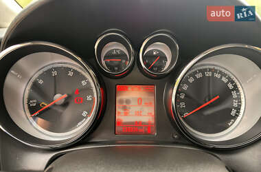 Универсал Opel Astra 2013 в 
