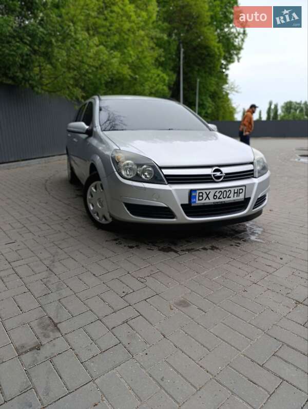 Универсал Opel Astra 2005 в 