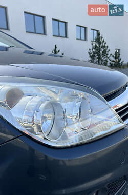 Універсал Opel Astra 2008 в 