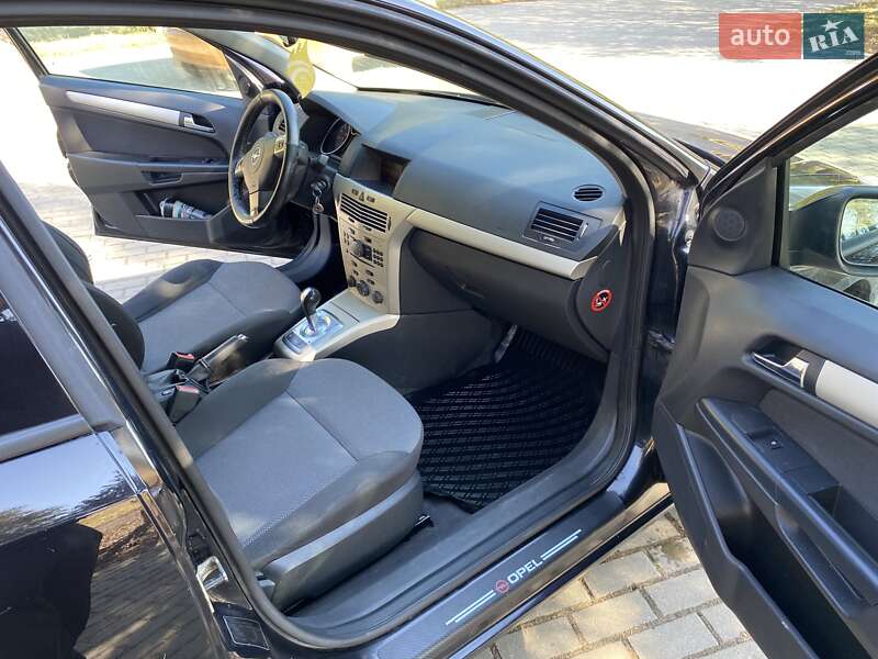 Універсал Opel Astra 2009 в Рожнятові