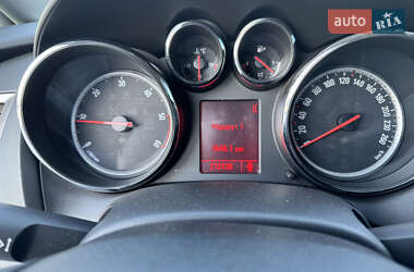 Універсал Opel Astra 2011 в 