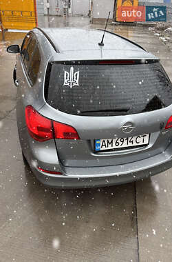 Універсал Opel Astra 2011 в 