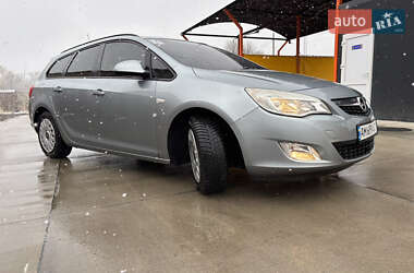 Універсал Opel Astra 2011 в 