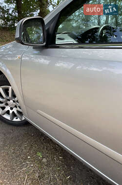 Универсал Opel Astra 2010 в 