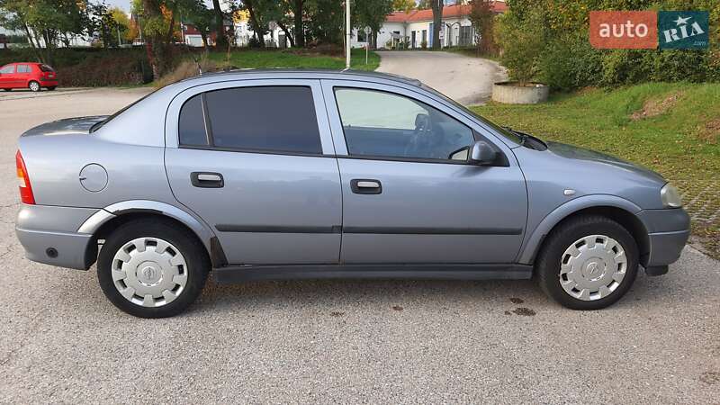 Седан Opel Astra 2008 в Хмельницком фото 4 Седан Opel Astra 2008 в Хмельницком