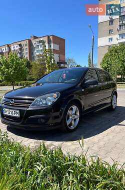 Хэтчбек Opel Astra 2004 в Южном