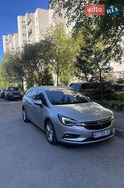 Универсал Opel Astra 2016 в Ивано-Франковске