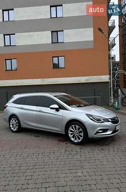 Універсал Opel Astra 2016 в Ланчині