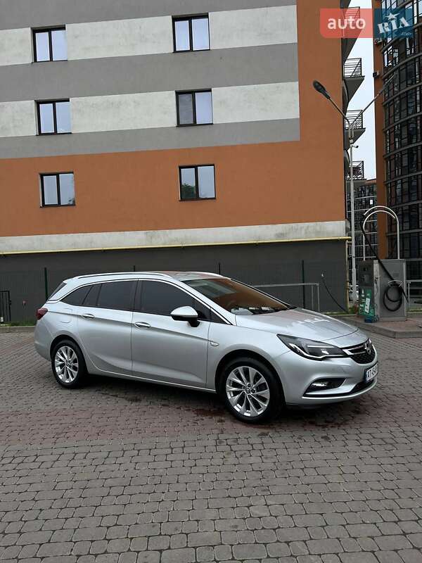 Универсал Opel Astra 2016 в Ланчине
