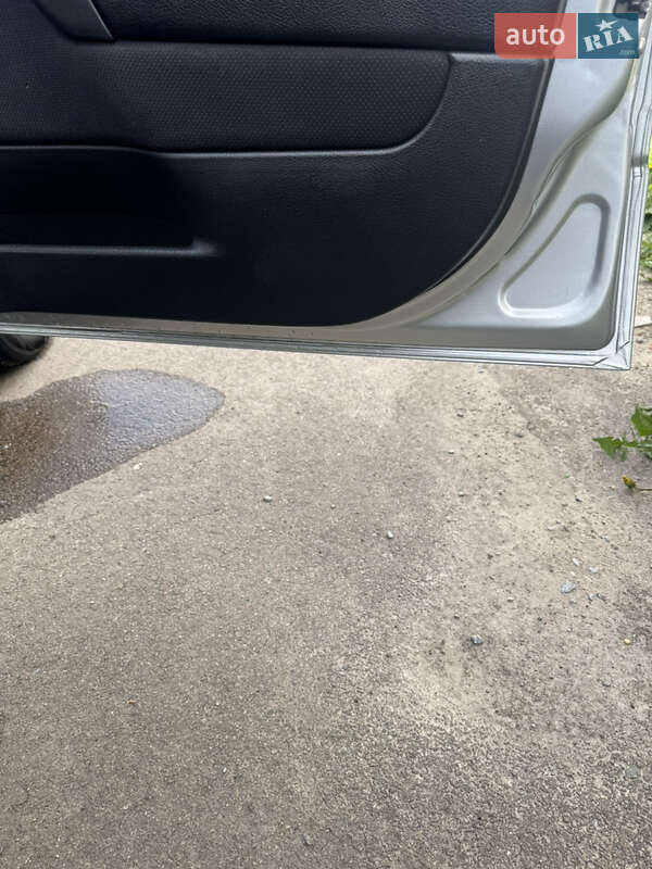 Хэтчбек Opel Astra 2000 в Звягеле
