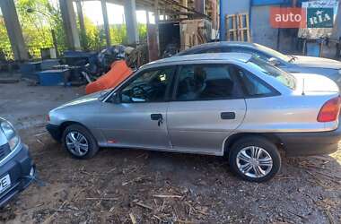 Седан Opel Astra 1993 в 