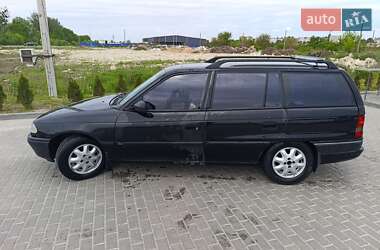 Універсал Opel Astra 1994 в Золочеві