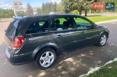 Універсал Opel Astra 2010 в 