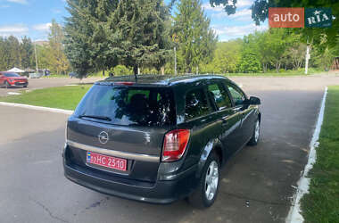 Універсал Opel Astra 2010 в 