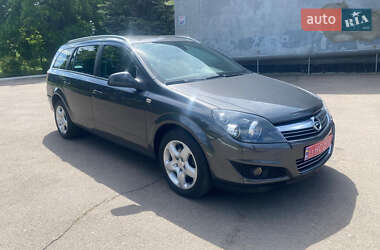 Універсал Opel Astra 2010 в 