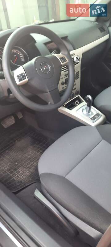 Седан Opel Astra 2008 в Херсоні