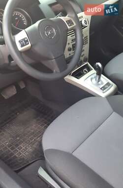 Седан Opel Astra 2008 в 