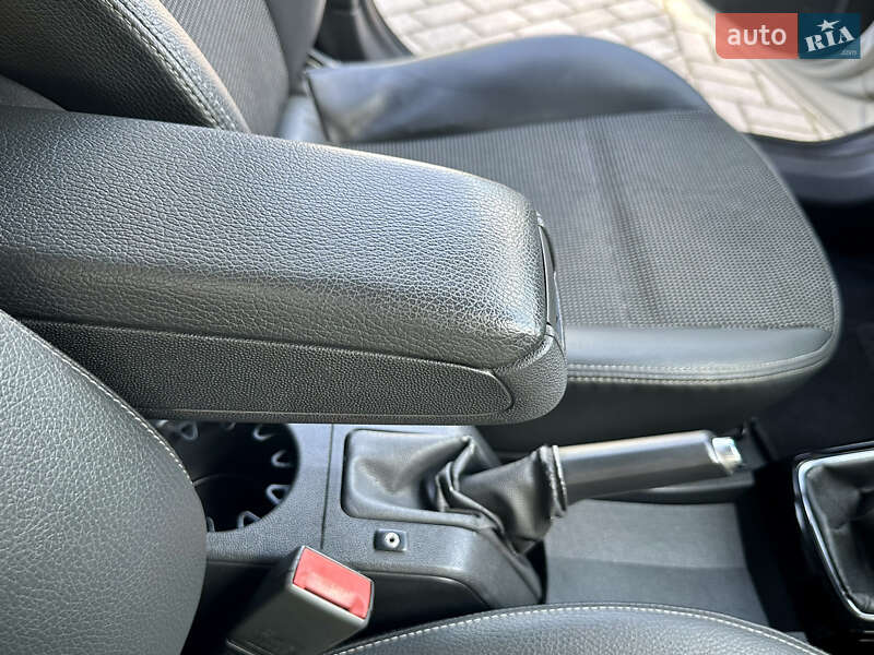 Універсал Opel Astra 2008 в Дрогобичі