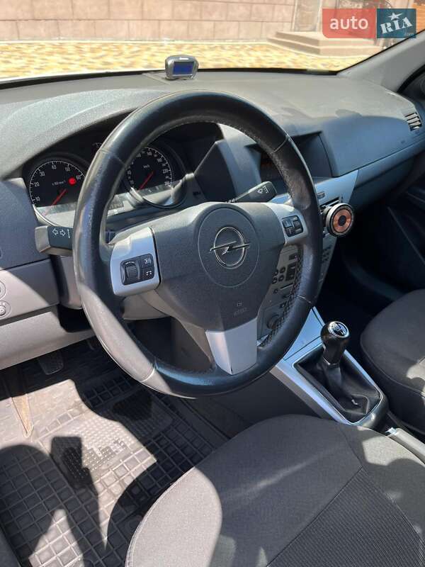 Хетчбек Opel Astra 2012 в Миколаєві