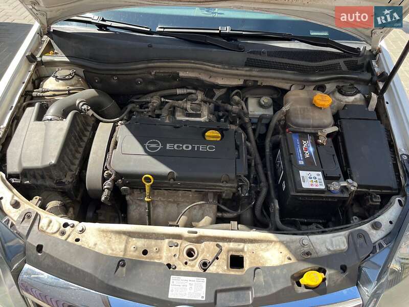 Хетчбек Opel Astra 2012 в Миколаєві