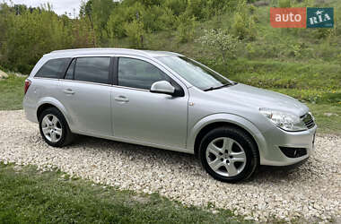 Универсал Opel Astra 2009 в 