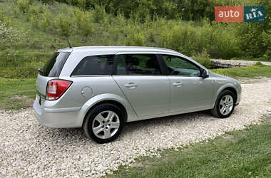 Универсал Opel Astra 2009 в 