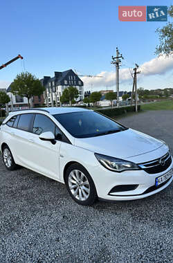 Універсал Opel Astra 2017 в Умані
