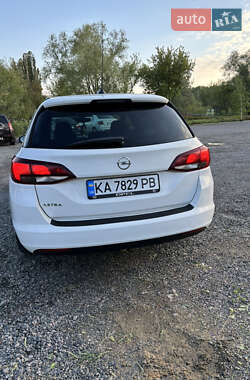 Универсал Opel Astra 2017 в 
