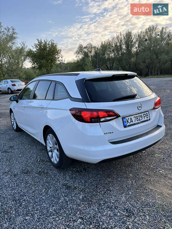 Універсал Opel Astra 2017 в Умані
