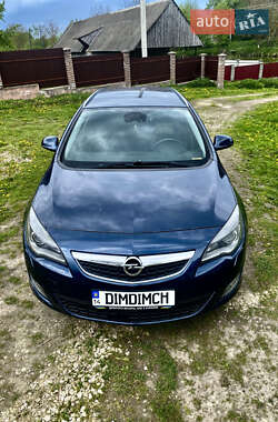 Универсал Opel Astra 2011 в Перемышлянах
