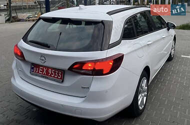 Универсал Opel Astra 2018 в 