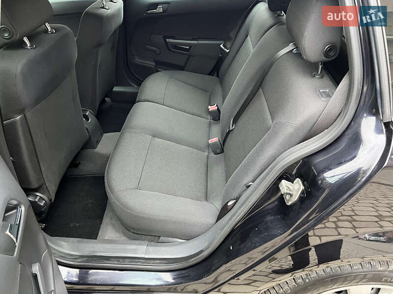 Универсал Opel Astra 2010 в Коломые