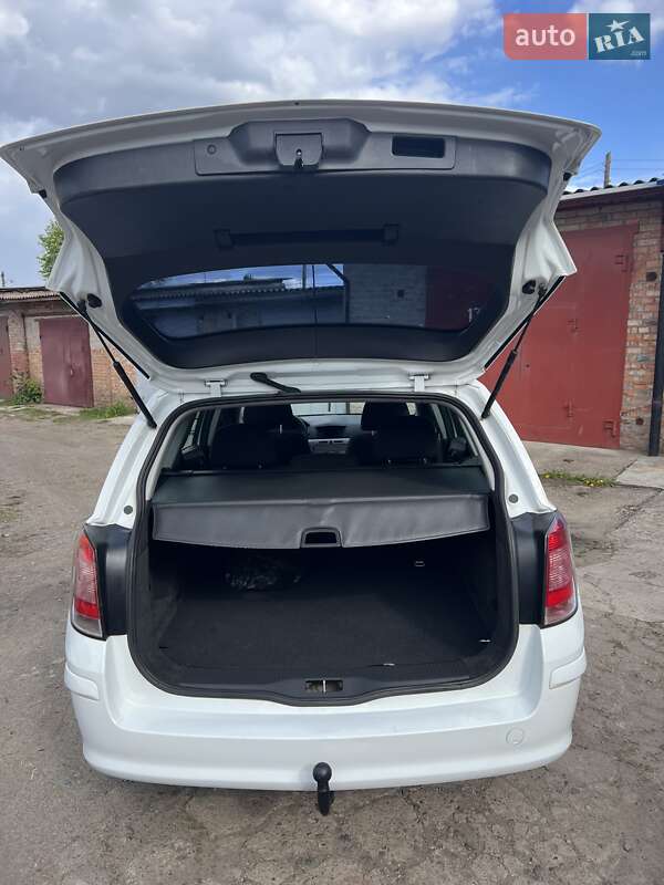 Универсал Opel Astra 2010 в Нежине
