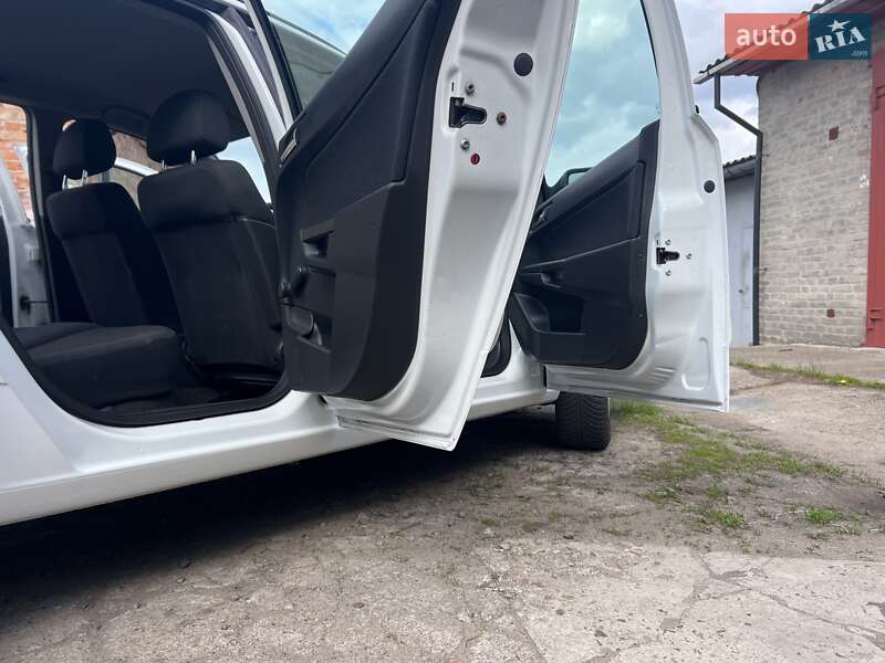 Универсал Opel Astra 2010 в Нежине