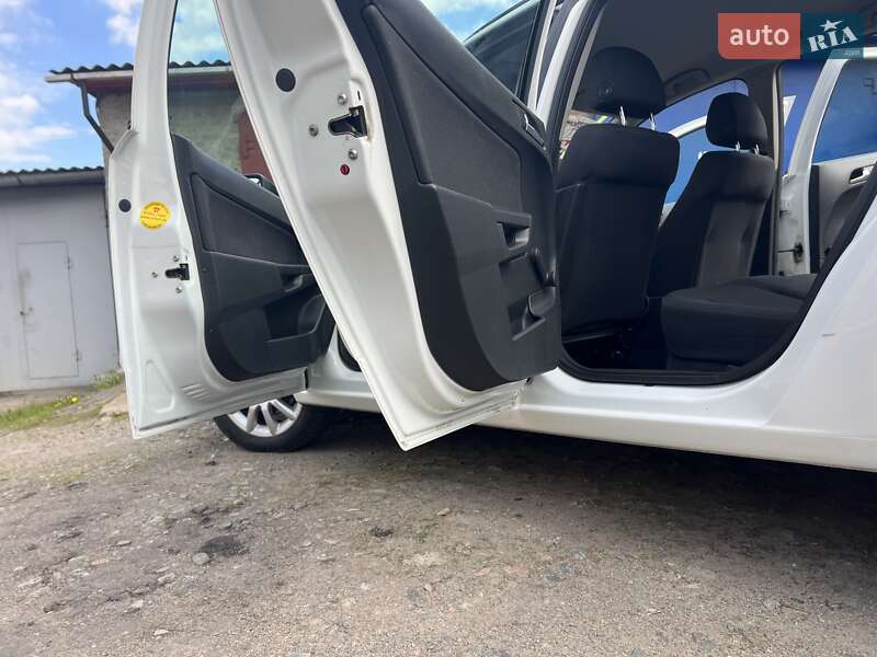 Универсал Opel Astra 2010 в Нежине