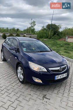 Універсал Opel Astra 2011 в 
