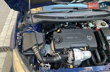 Універсал Opel Astra 2011 в 