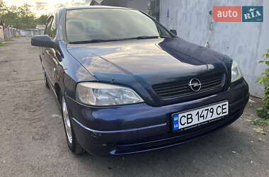 Хетчбек Opel Astra 2003 в 