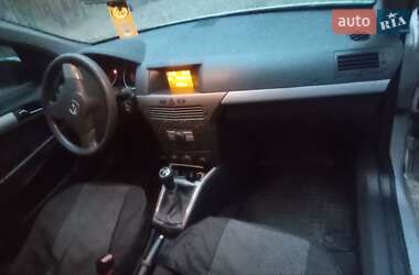 Універсал Opel Astra 2005 в 