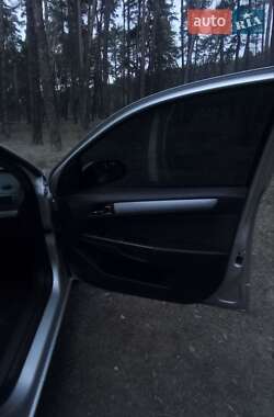 Універсал Opel Astra 2005 в 