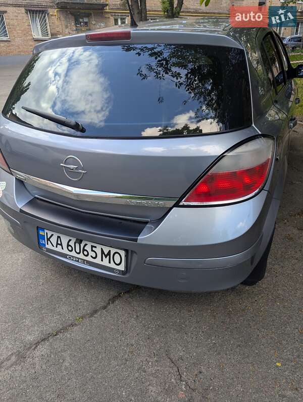 Хетчбек Opel Astra 2007 в Києві