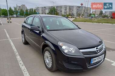 Хетчбек Opel Astra 2009 в 