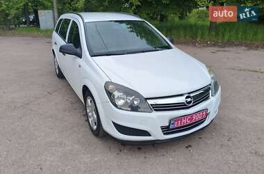 Універсал Opel Astra 2010 в 