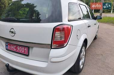 Універсал Opel Astra 2010 в 