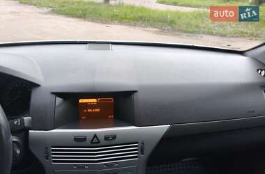 Універсал Opel Astra 2010 в 