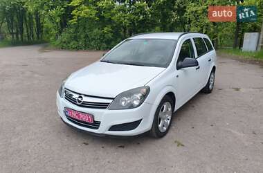 Універсал Opel Astra 2010 в 