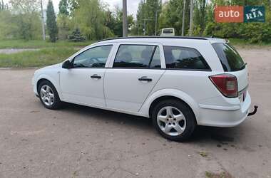 Універсал Opel Astra 2010 в 
