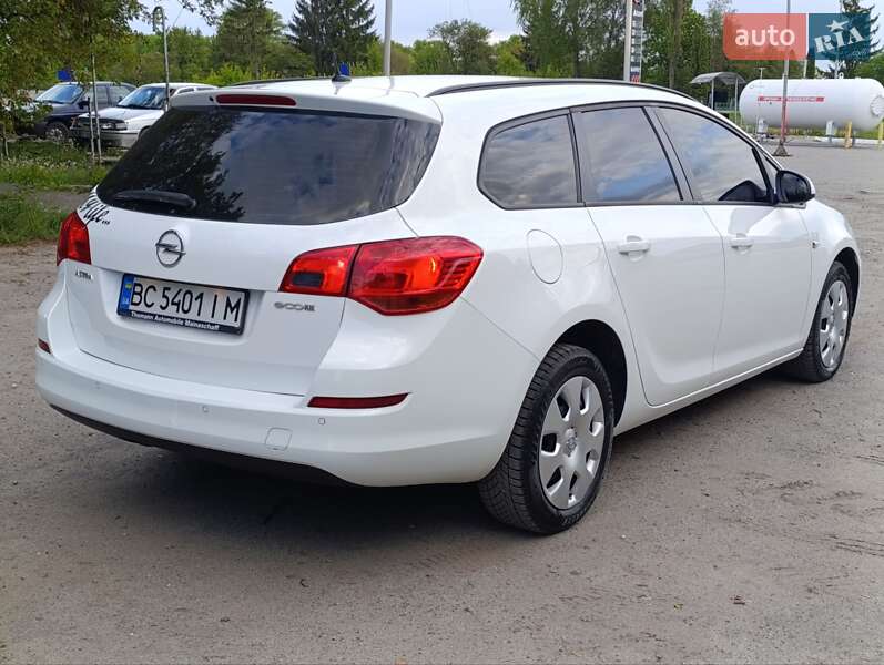 Универсал Opel Astra 2012 в Хмельницком