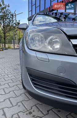 Універсал Opel Astra 2005 в 