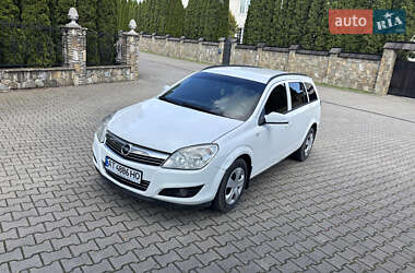 Универсал Opel Astra 2010 в 